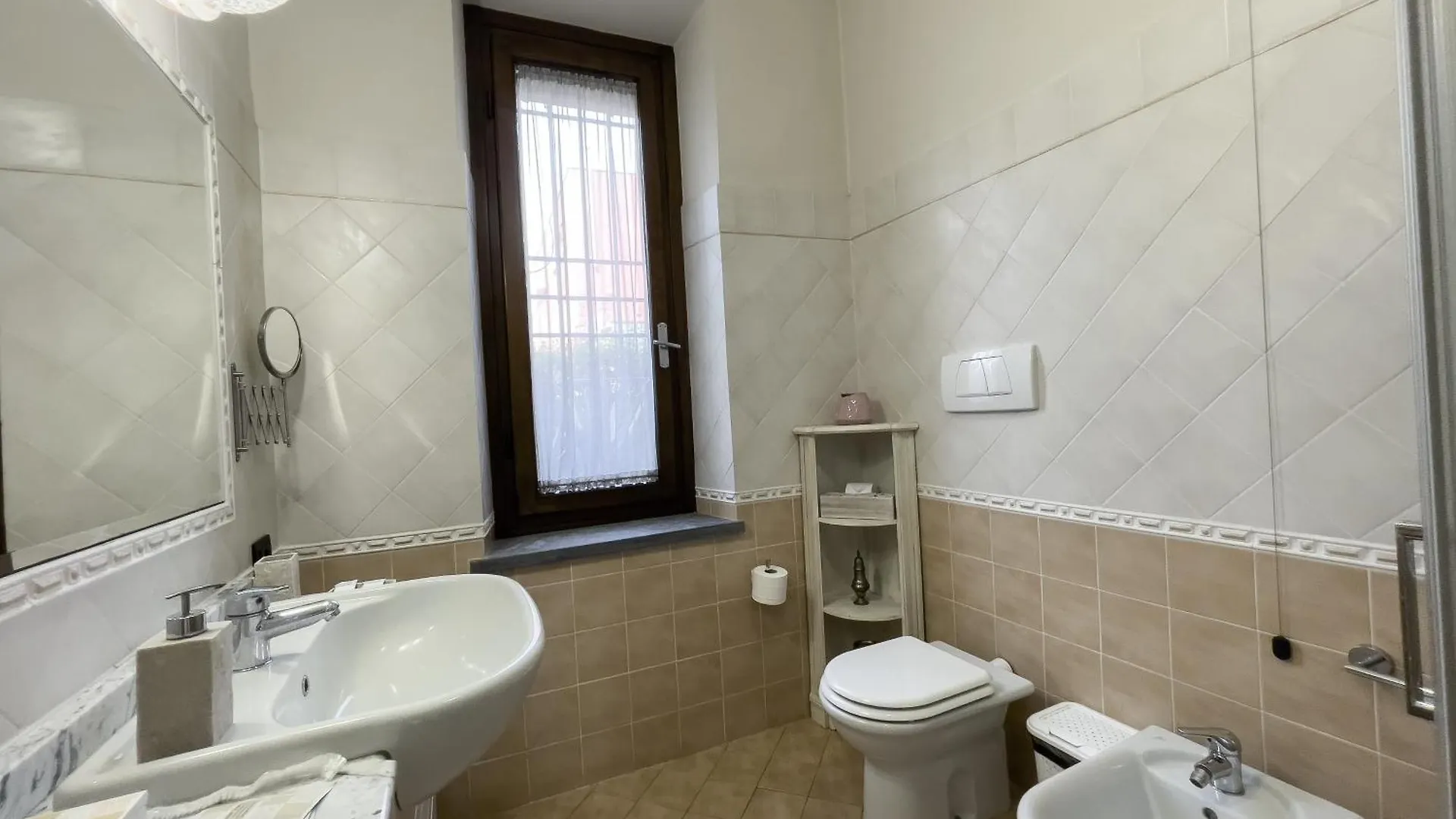 Lucca Mira Apartment 0*,  Italy